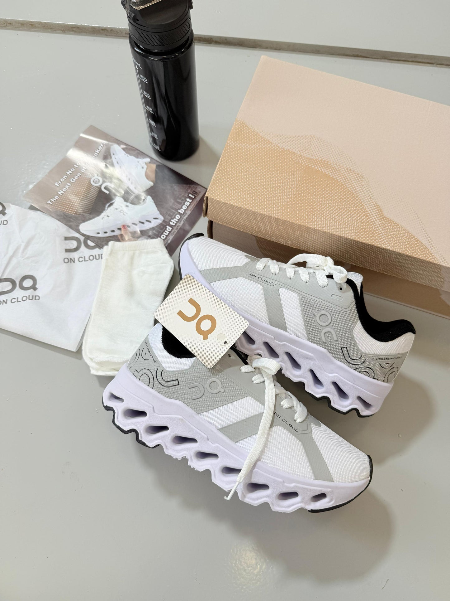 On Cloud Grey - PREMIUM