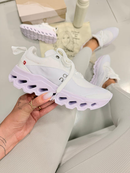 On Cloud Loewe - PREMIUM