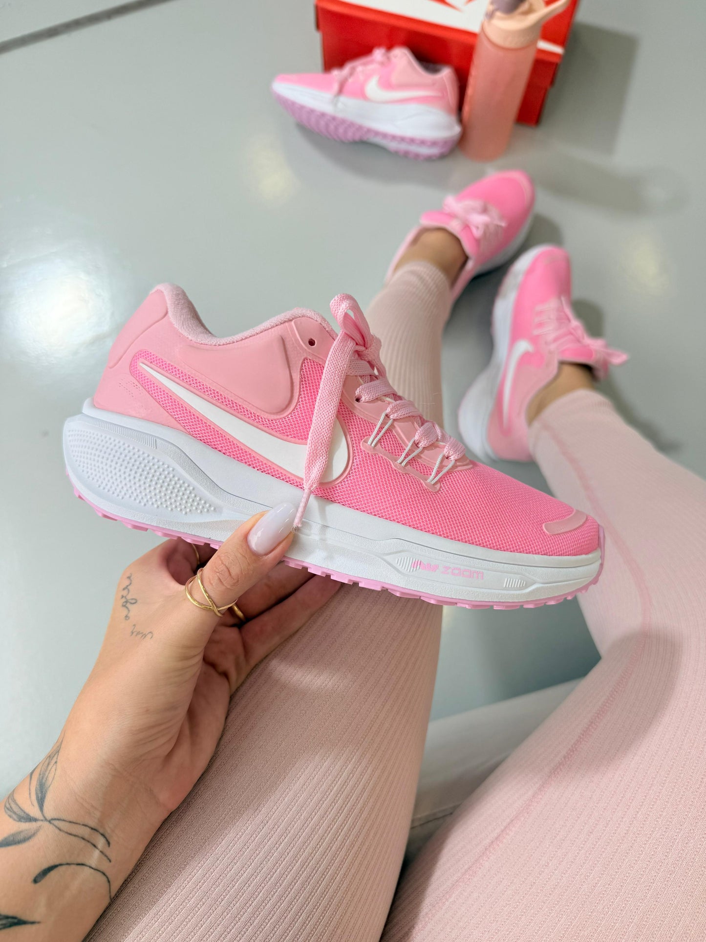Nike Zoom Revolution -  ROSA