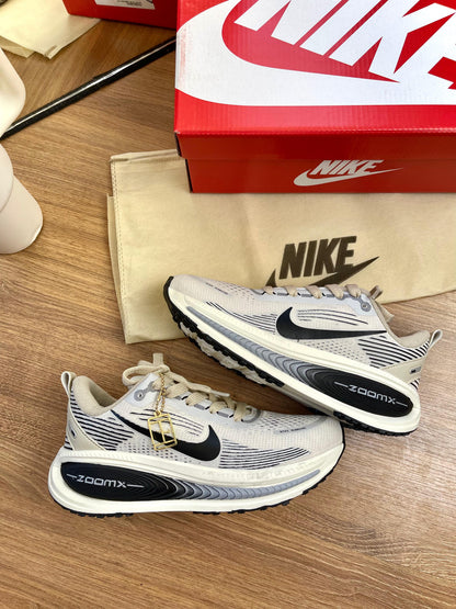 Nike Zoom X Vomero 18 -  CLASSIC