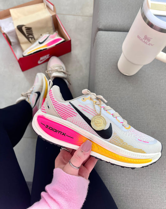 Nike Zoom X Vomero 18 -  PINK