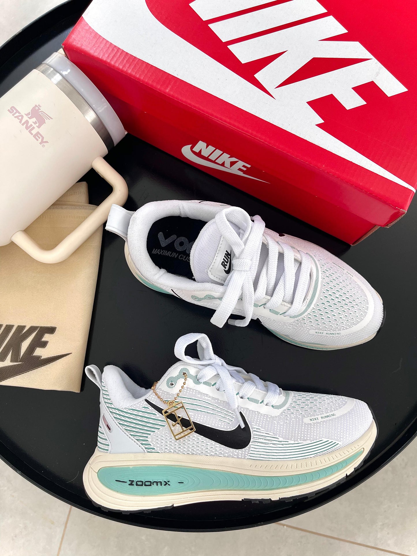 Nike Zoom X Vomero 18 -  BRANCO