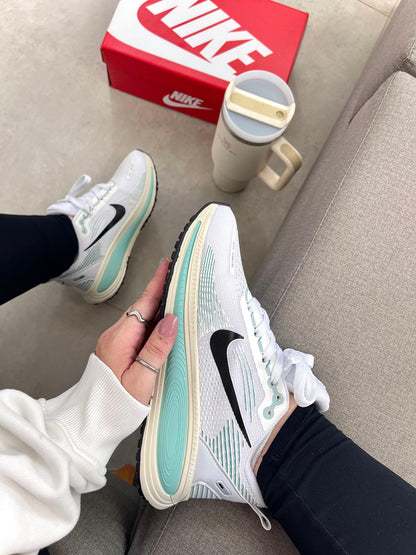Nike Zoom X Vomero 18 -  BRANCO