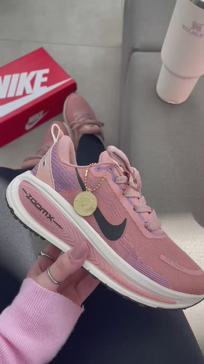 Nike Zoom X Vomero 18 -  ROXO