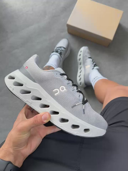 On Cloudtilt - GREY